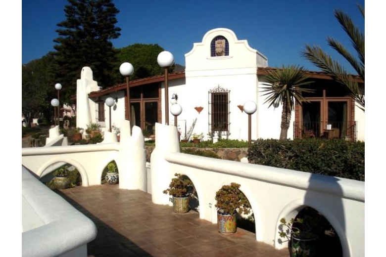 Casa De Los Siete Patios Spectacular Oceanfront Multimillion Dollar