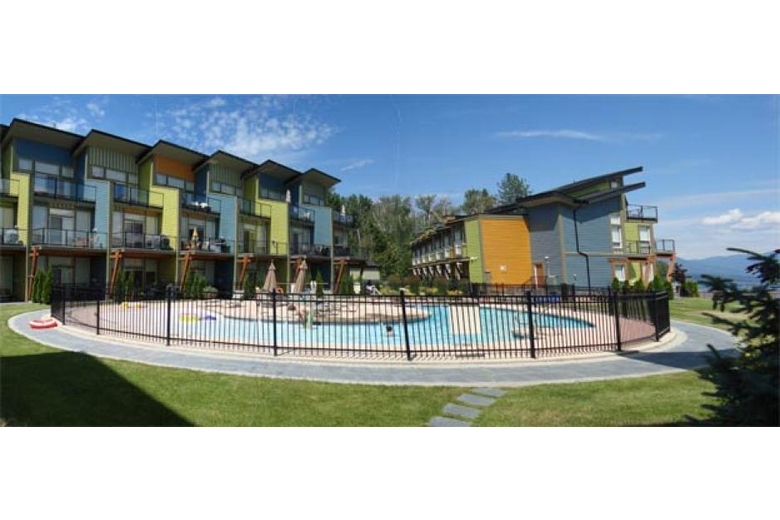 Shuswap Lake Resort Absolutely Stunning Lakefront Location Canada