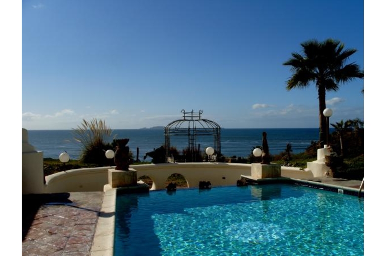 Casa De Los Siete Patios Spectacular Oceanfront Multimillion Dollar