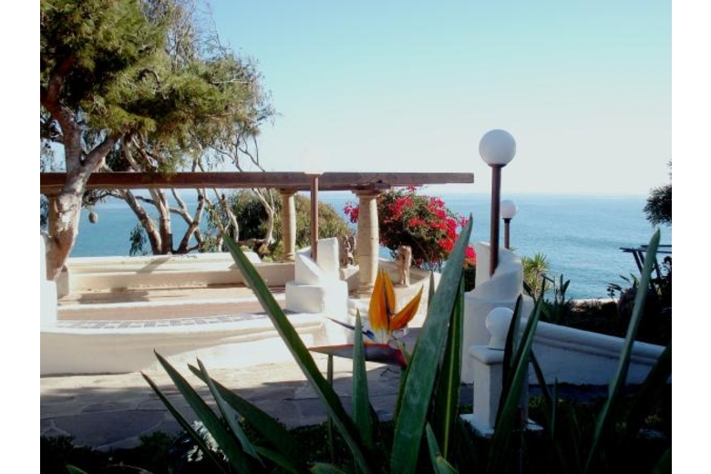 Casa De Los Siete Patios Spectacular Oceanfront Multimillion Dollar