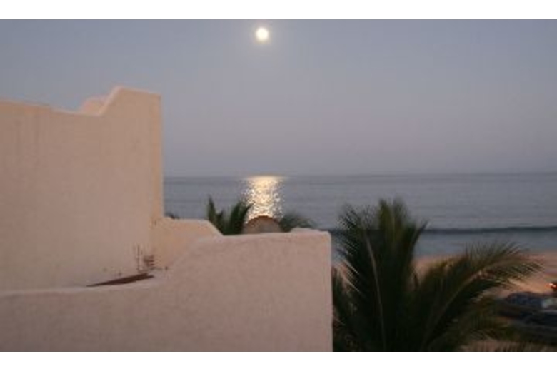 Beachfront Surf House at Zippers Surf Break Mexico, Baja California
