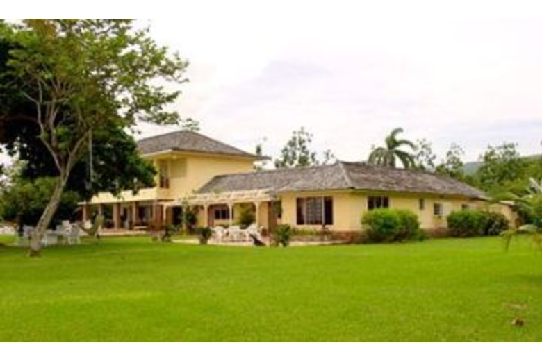 Old World Villa on the Caribbean Sea Jamaica, St. Ann, Old Fort Bay
